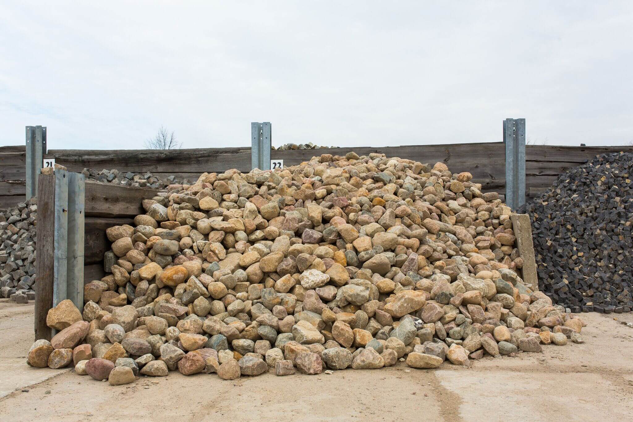 Granit Lesesteine 5-30 cm box22 bunt