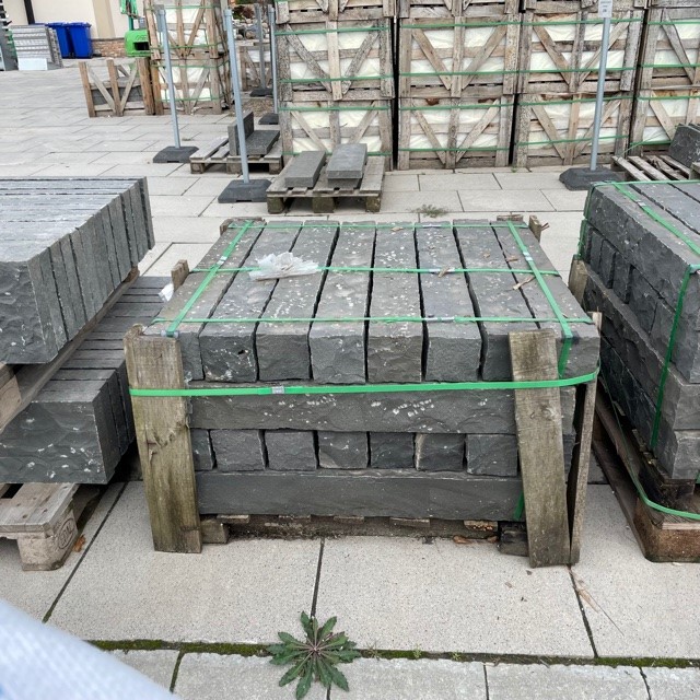 basalt-palisade-12x12x100-gespalten