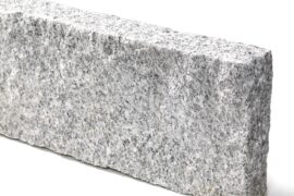 Granit Kantenstein 6x20x100 cm hellgrau allseitig gespalten