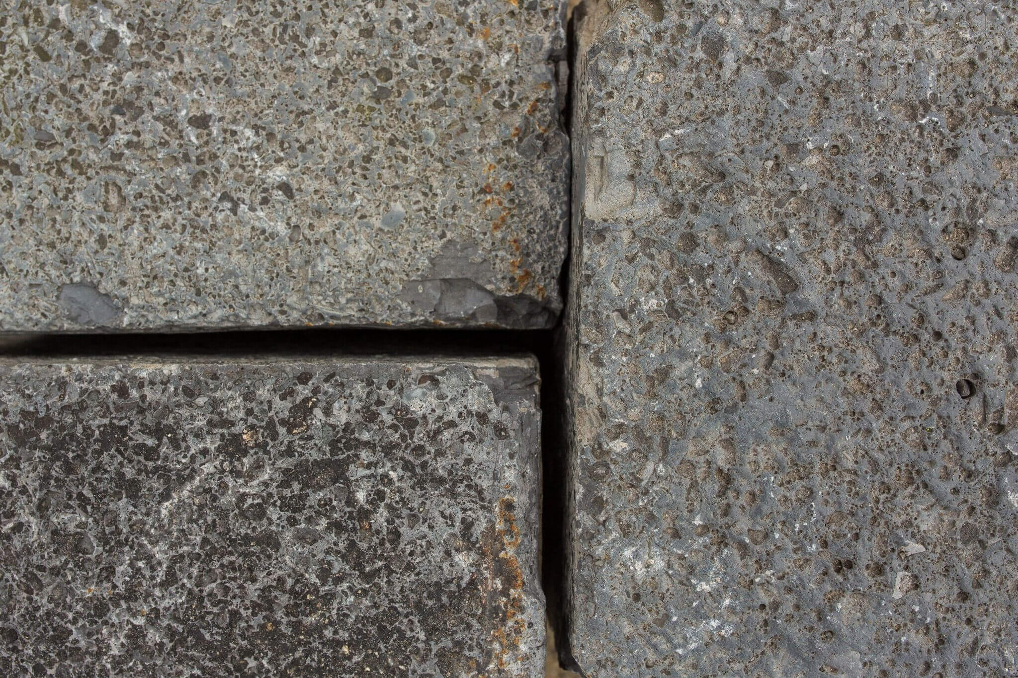 Kupferschlacke Großpflaster box51 anthrazit regelmäßig 4