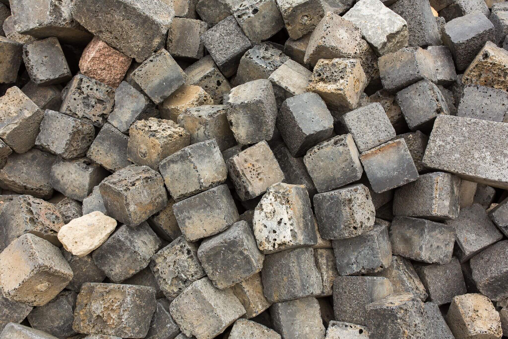 Kupferschlacke Großpflaster box51 anthrazit regelmäßig12