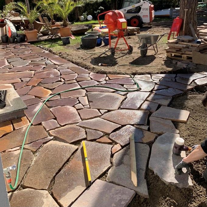 Porphyr Polygonalplatte Trient rot-braun unregelmäßig gebrochen