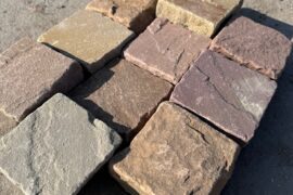 Neues Quarz-Sand Kleinpflaster Toskana 10x10x5-7 cm Reihenpflaster Neues Quarz-Sand Kleinpflaster Toskana 10x10x5-7 cm Reihenpflaster