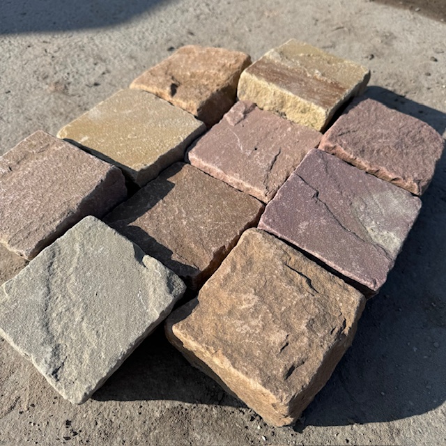 Neues Quarz-Sand Kleinpflaster Toskana 10x10x5-7 cm Reihenpflaster