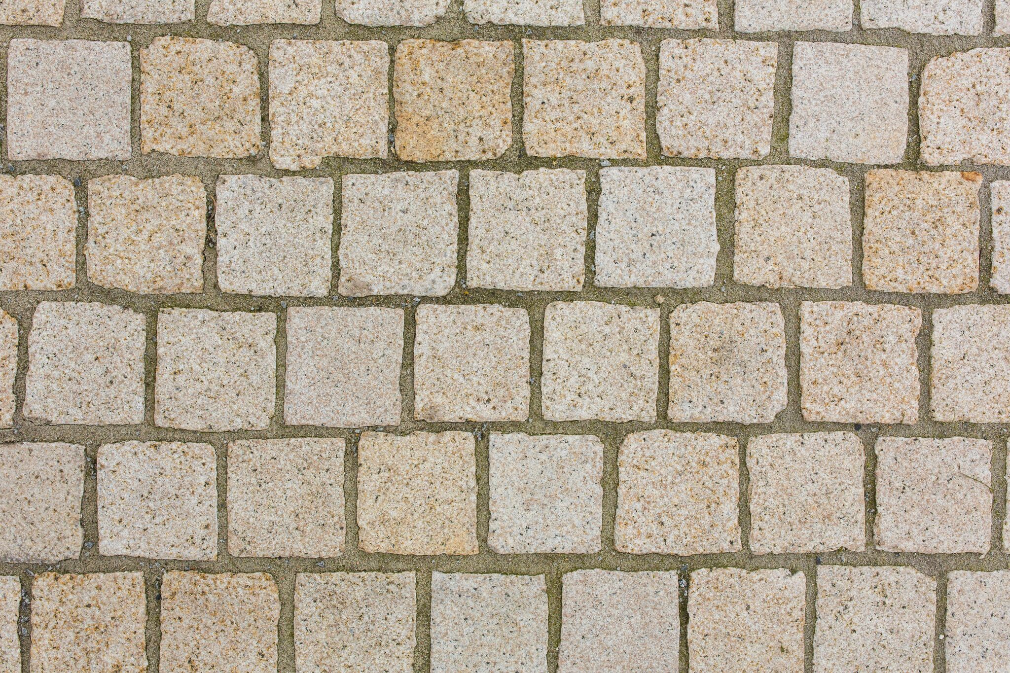 granit kleinpflaster gelb-grau 10x10x8 cm gesägt gestockt