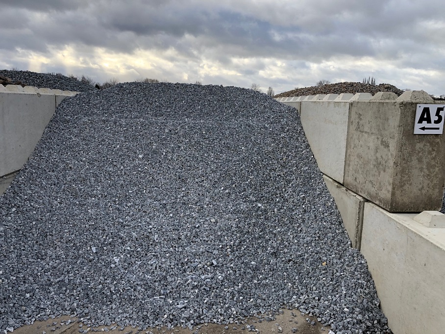 ziersplitt-icy-blue-16-32mm-gebrochen-grau-blauboxa5