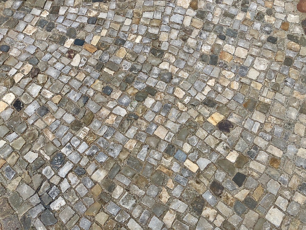 mosaikpflaster-kalkstein-gebraucht-grau-bunt-box25