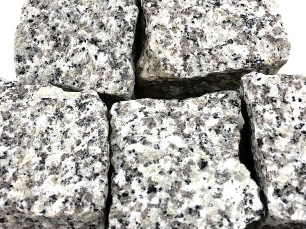 Neues Granit Mosaikpflaster Mittelkorn 4-6 cm grau