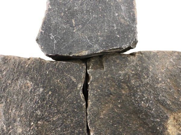 basalt-kleinpflaster-gebraucht-anthrazit-reihenfähig (2)
