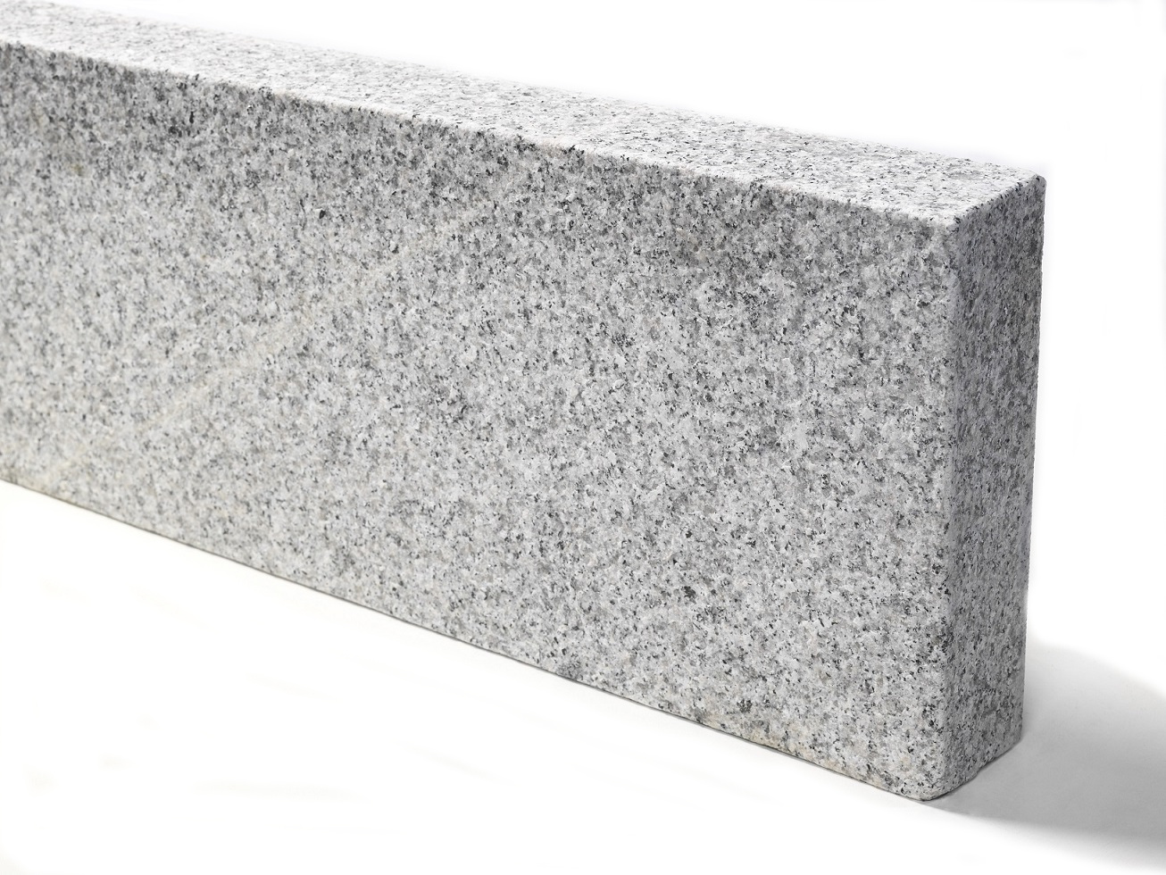 Granit Edelkantenstein 6x35x125 cm hellgrau allseitig gesägt/geflammt