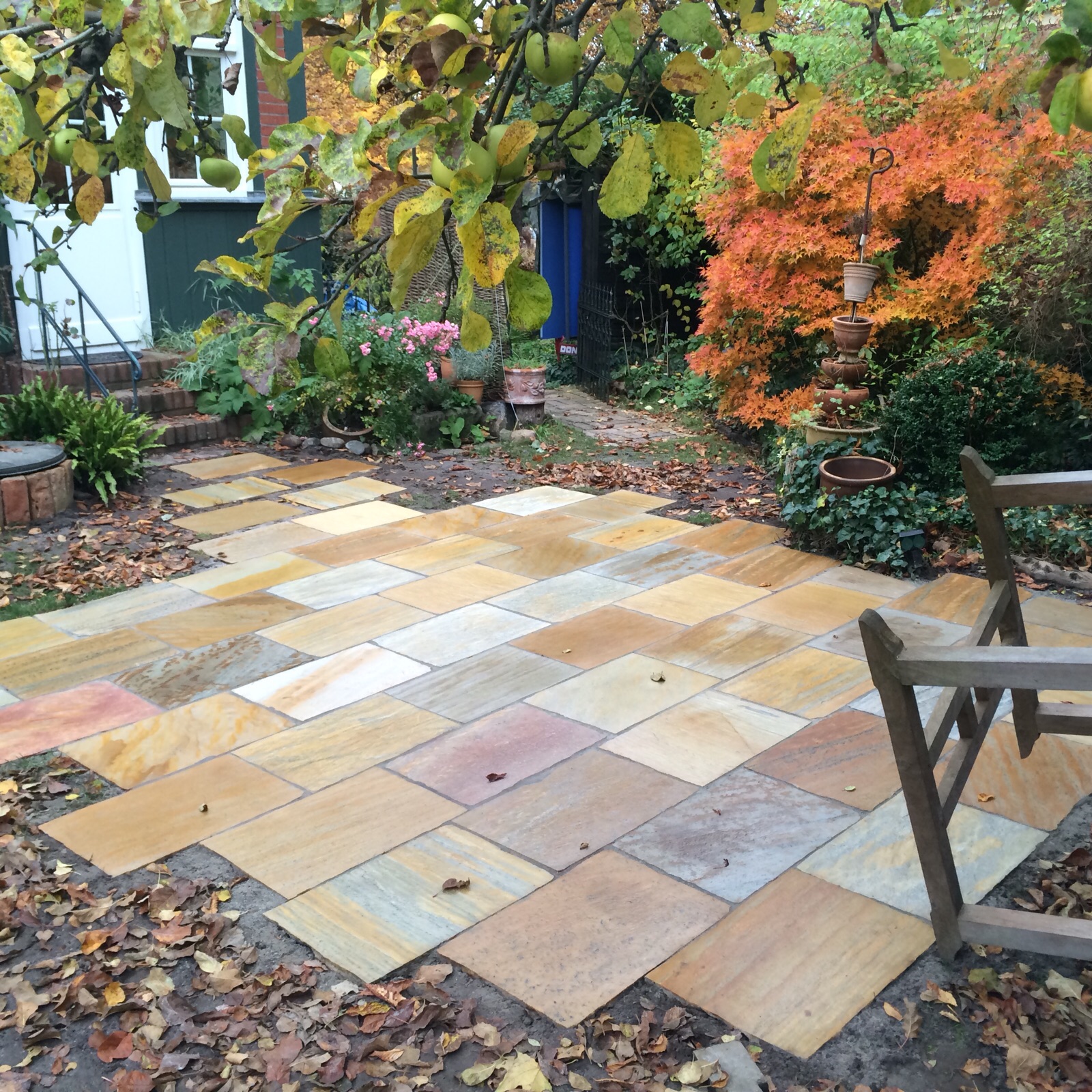 quarzit-terrassenplatte-gelblich-bunt-40-60-gespalten