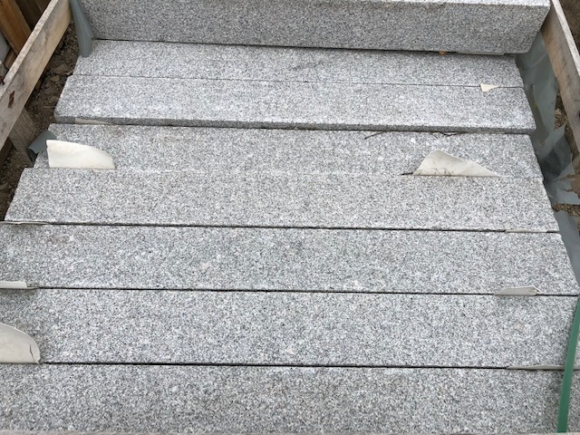 Granit Edelpalisade 12x12x100 cm hellgrau