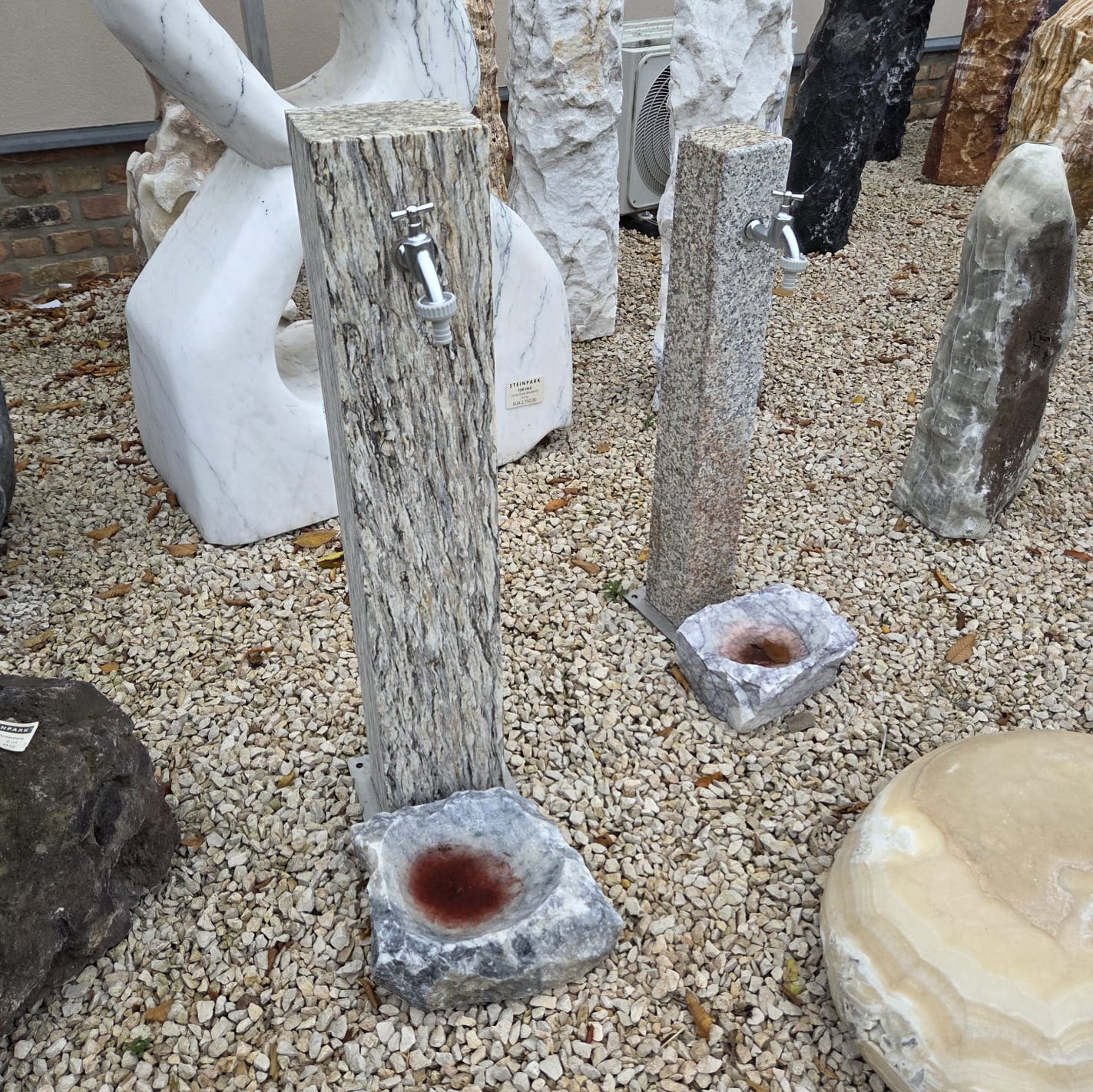 Naturstein Wasserhahn 12x12x100 cm mit Anschluss