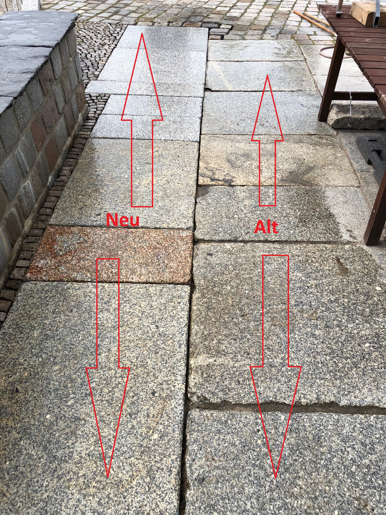 granit-krustenplatte-gelb-grau-geflammt-angeknabbert