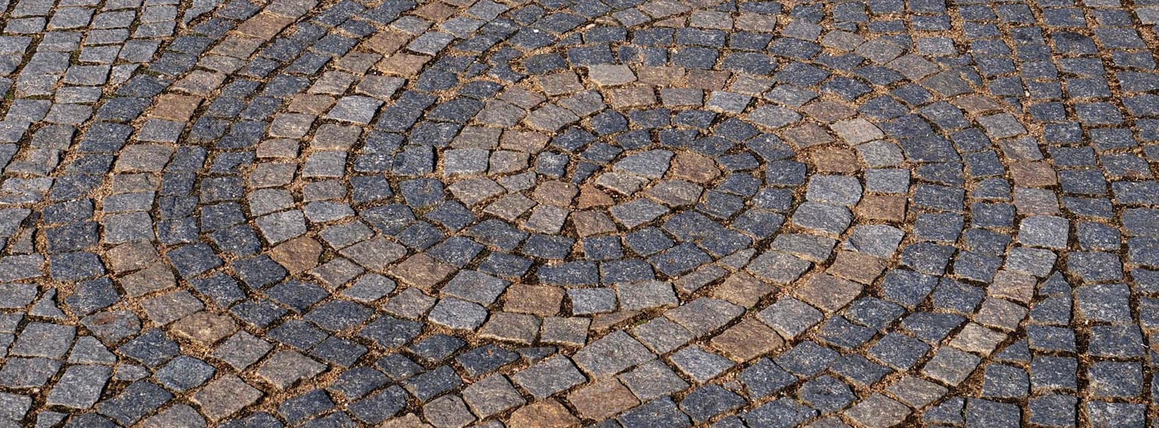 Bernburger Mosaikpflaster Steine