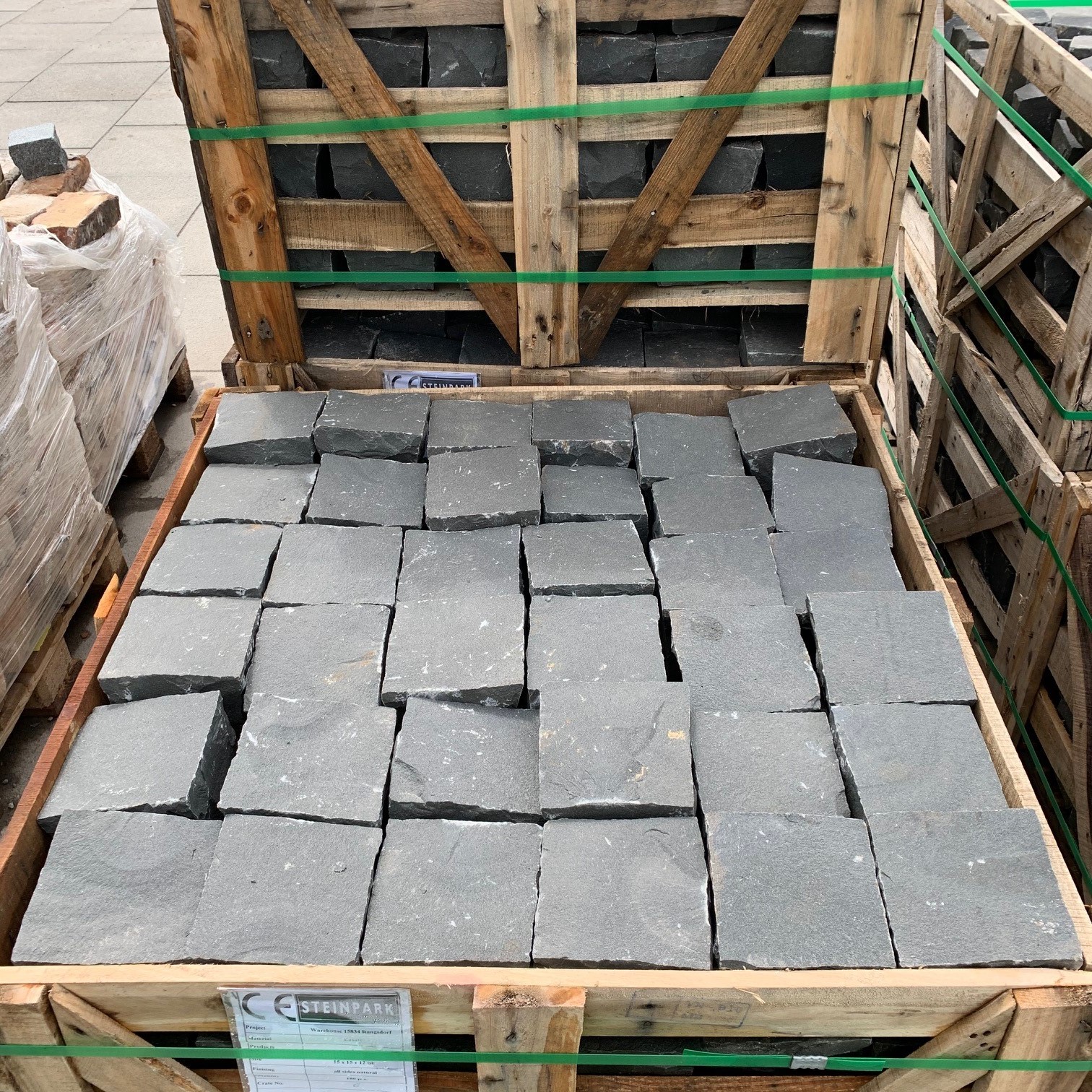 Basalt Großpflaster Mekong 15x15x8 cm anthrazit