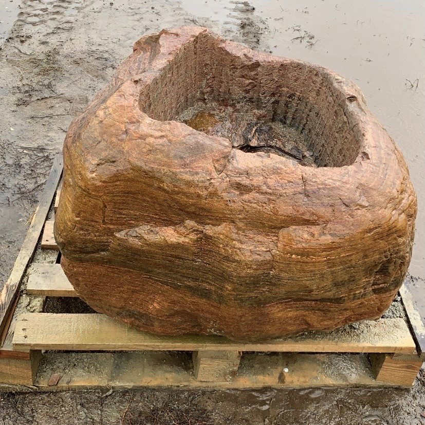Gefräster Eiszeit Findling / Natursteinbecken