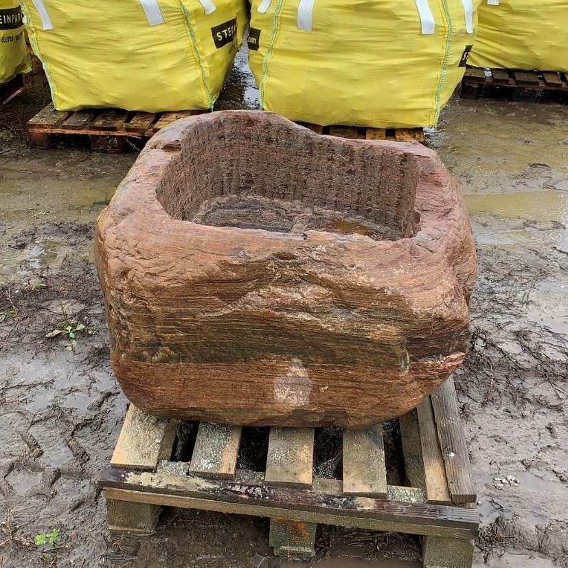 findling-gefräst-trog-wasserbecken2
