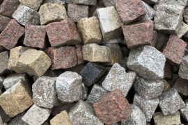 Granit/Basalt Kleinpflaster 8-11 cm rot-gelb-anthrazit-grau Granit/Basalt Kleinpflaster 8-11 cm rot-gelb-anthrazit-grau