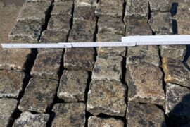 Granit Kleinpflaster gebraucht 8-10 cm grau-rot-bunt Granit Kleinpflaster gebraucht 8-10 cm grau-rot-bunt