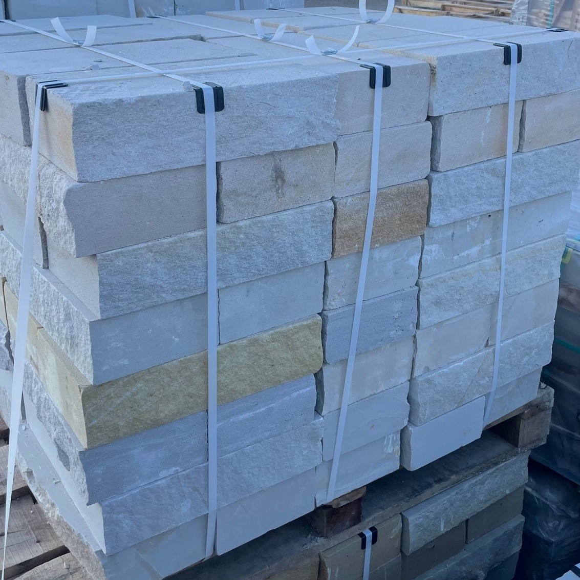 sandstein-10x20x40-gesägt2