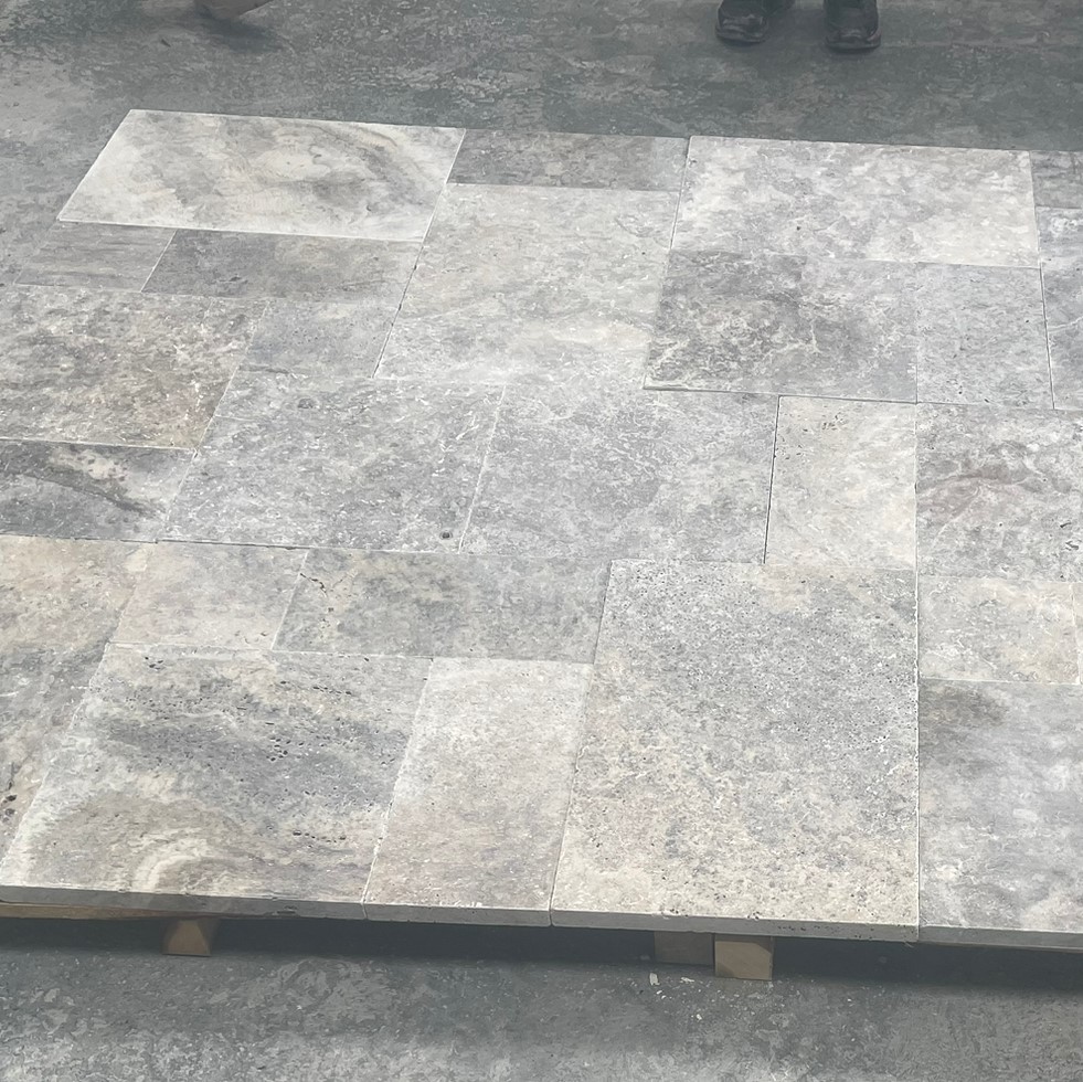 Travertin Terrassenplatte Adana römischer Verband Silber