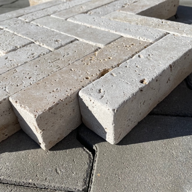 Travertin Pflasterklinker Crema 20x5x5 cm creme-beige