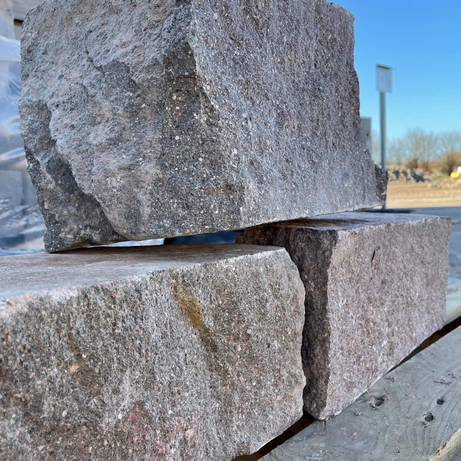 Porphyr Mauerstein Trient ca. 10-20×15-20×20-45 cm rot-braun-bunt