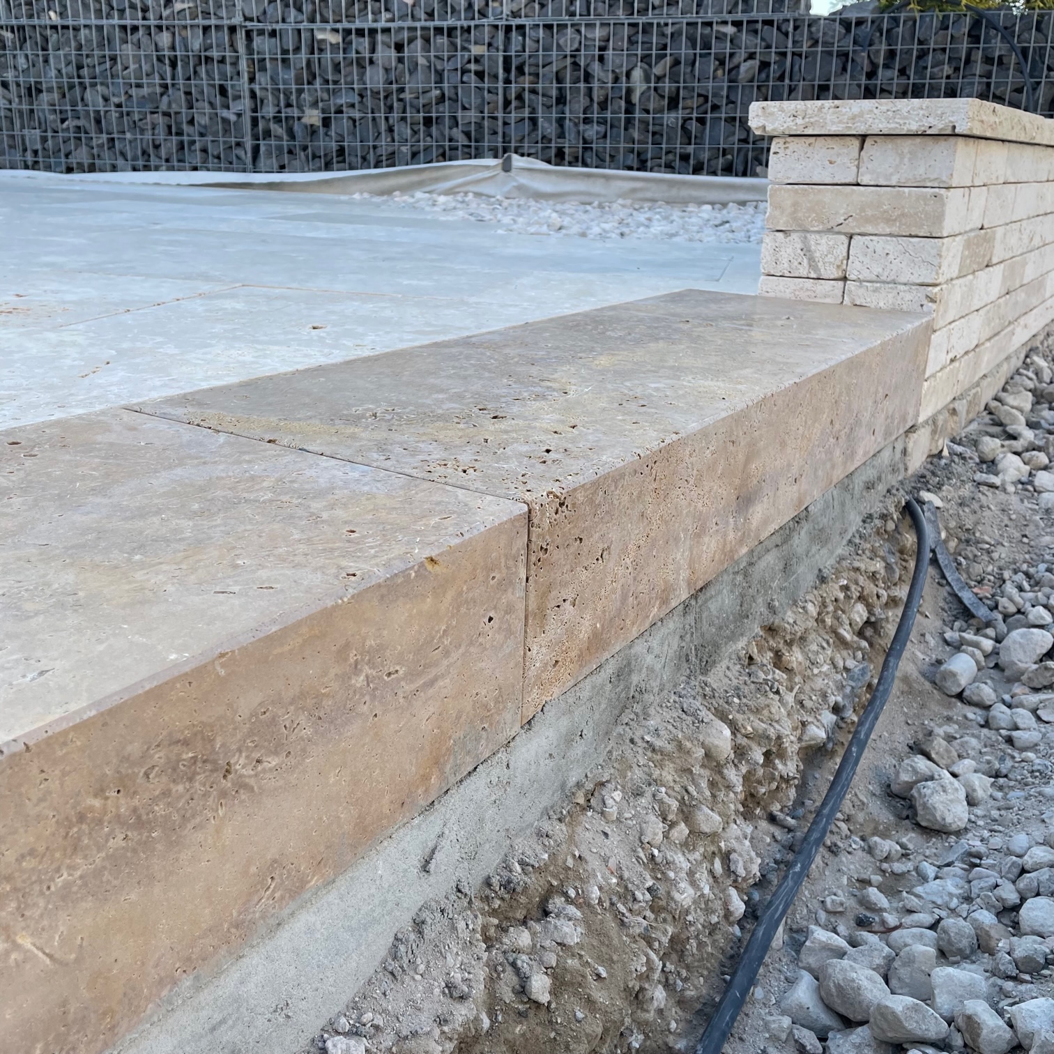 travertin-blockstufe-mokka-15-35-100-1