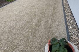 Wassergebundene Wegedecke 0-5 mm Schlossparkmischung gelblich