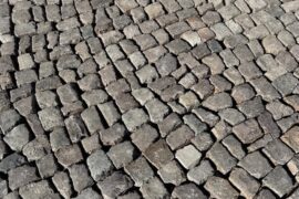 Gebrauchtes Porphyr Kleinpflaster 8-11 cm braun-anthrazit-gräulich Gebrauchtes Porphyr Kleinpflaster 8-11 cm braun-anthrazit-gräulich