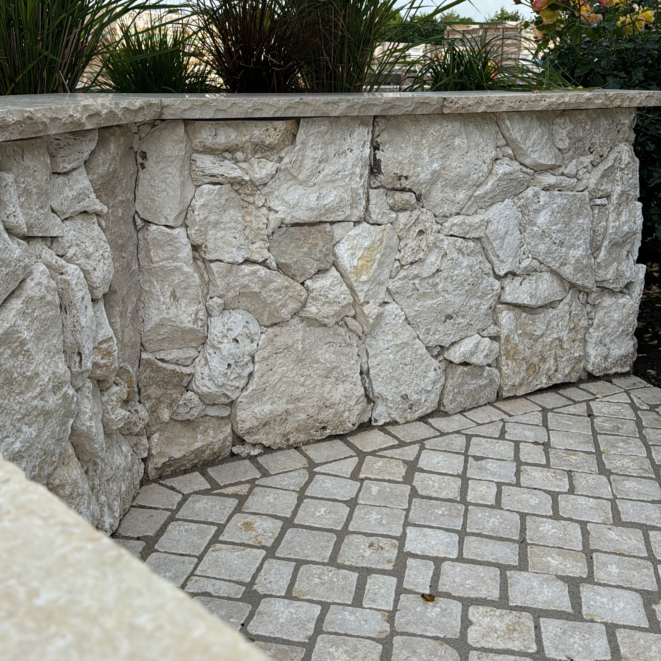 zyklopenmauer-travertin-crema