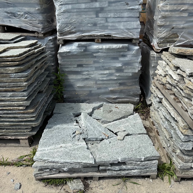 Gneis Polygonalplatte Torino überwiegend grau