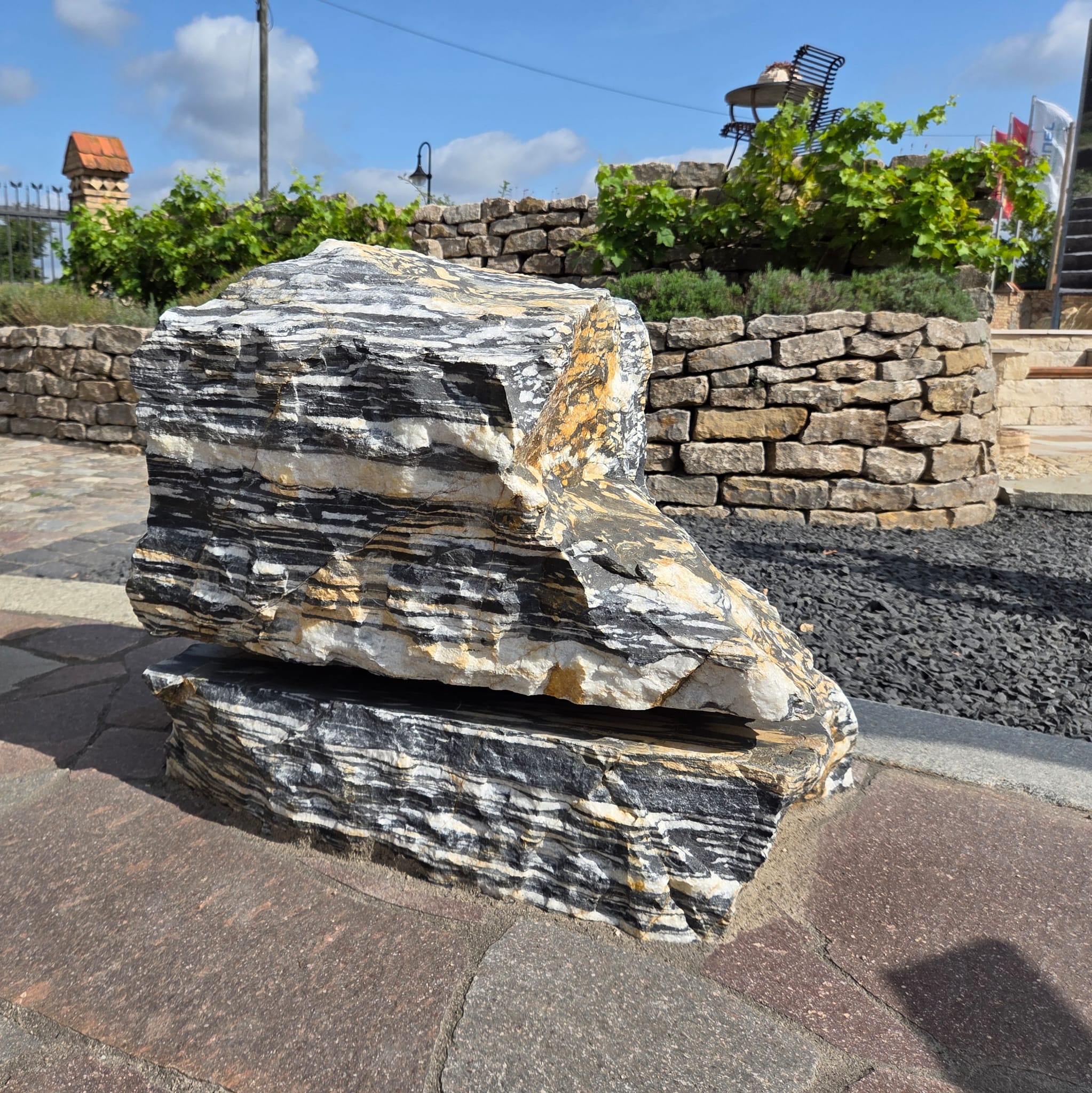 Musikfindling unförmig ausgehöhlt