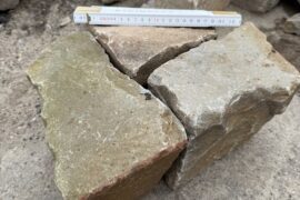 Gebrauchtes Quarzit Großpflaster 13-25 cm unregelmäßig Gebrauchtes Quarzit Großpflaster 13-25 cm unregelmäßig