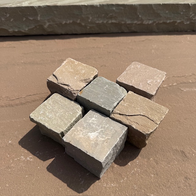 Quarz-Sandstein Mosaikpflaster 5x5x4-6 cm grau-gelb-rot-braun-bunt