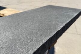 Basalt Abdeckplatte Mekong Black 100x28x4 cm anthrazit-schwarz Basalt Abdeckplatte Mekong Black 100x28x4 cm anthrazit-schwarz