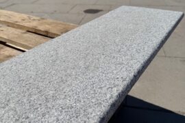 Granit Poolplatte Daba 122x35x3 cm hellgrau Granit Poolplatte Daba 122x35x3 cm hellgrau